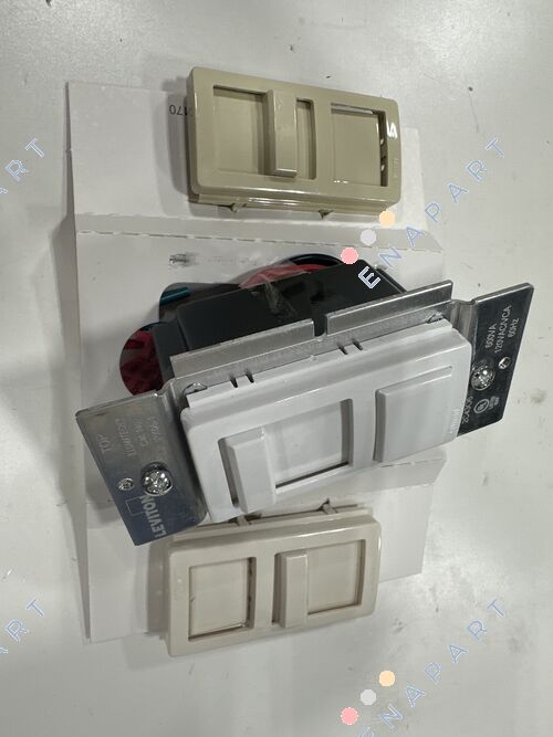 LEV-IPX06-10Z Leviton IPX06-10Z IllumaTech Електронен Mark 10 захранващ флуоресцентен плъзгащ димер, 600VA, еднополюсен, 3-посочен, бял/слонова костенова/бадемова